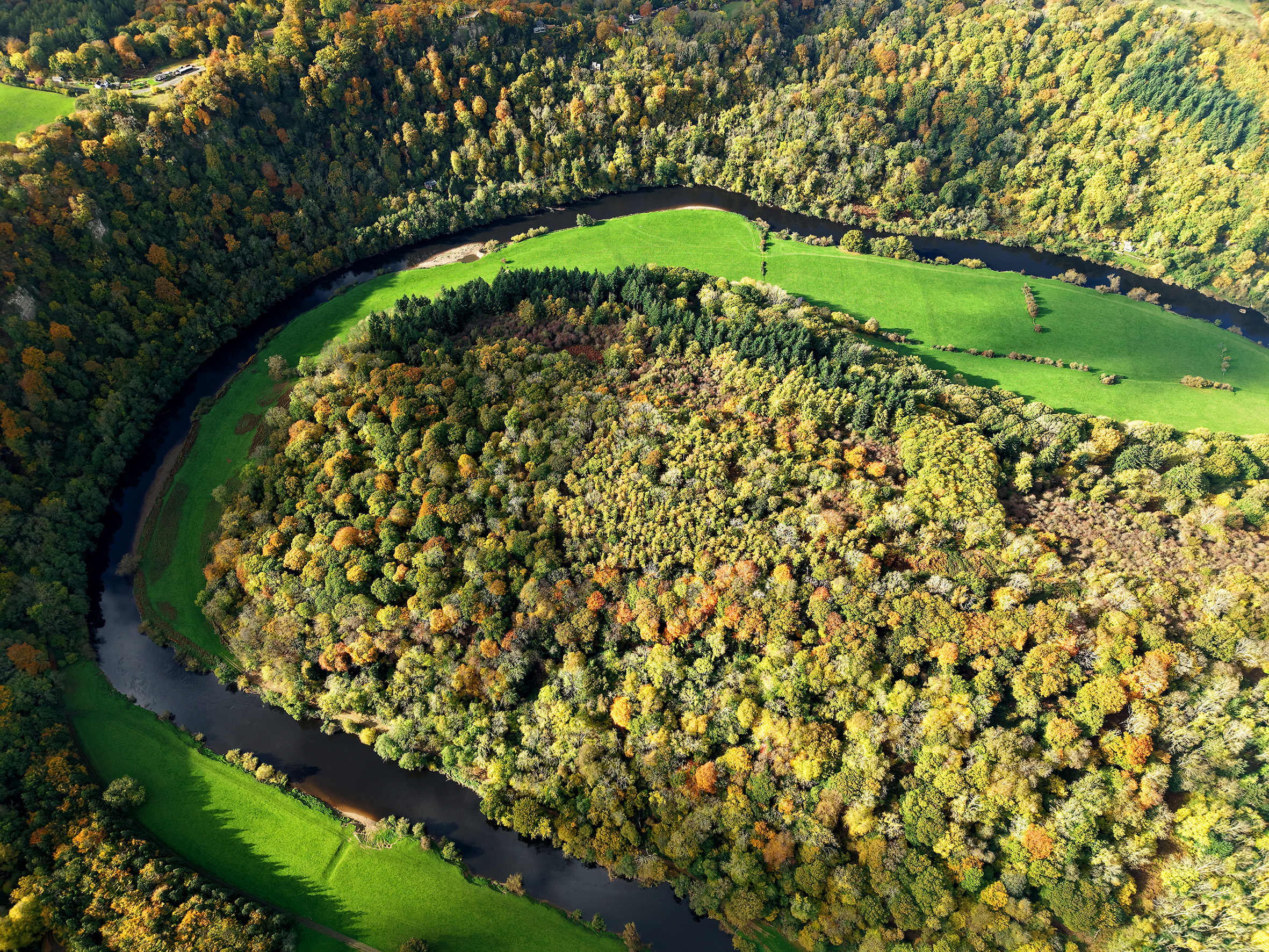 River bend near Forest of Dean accommodation