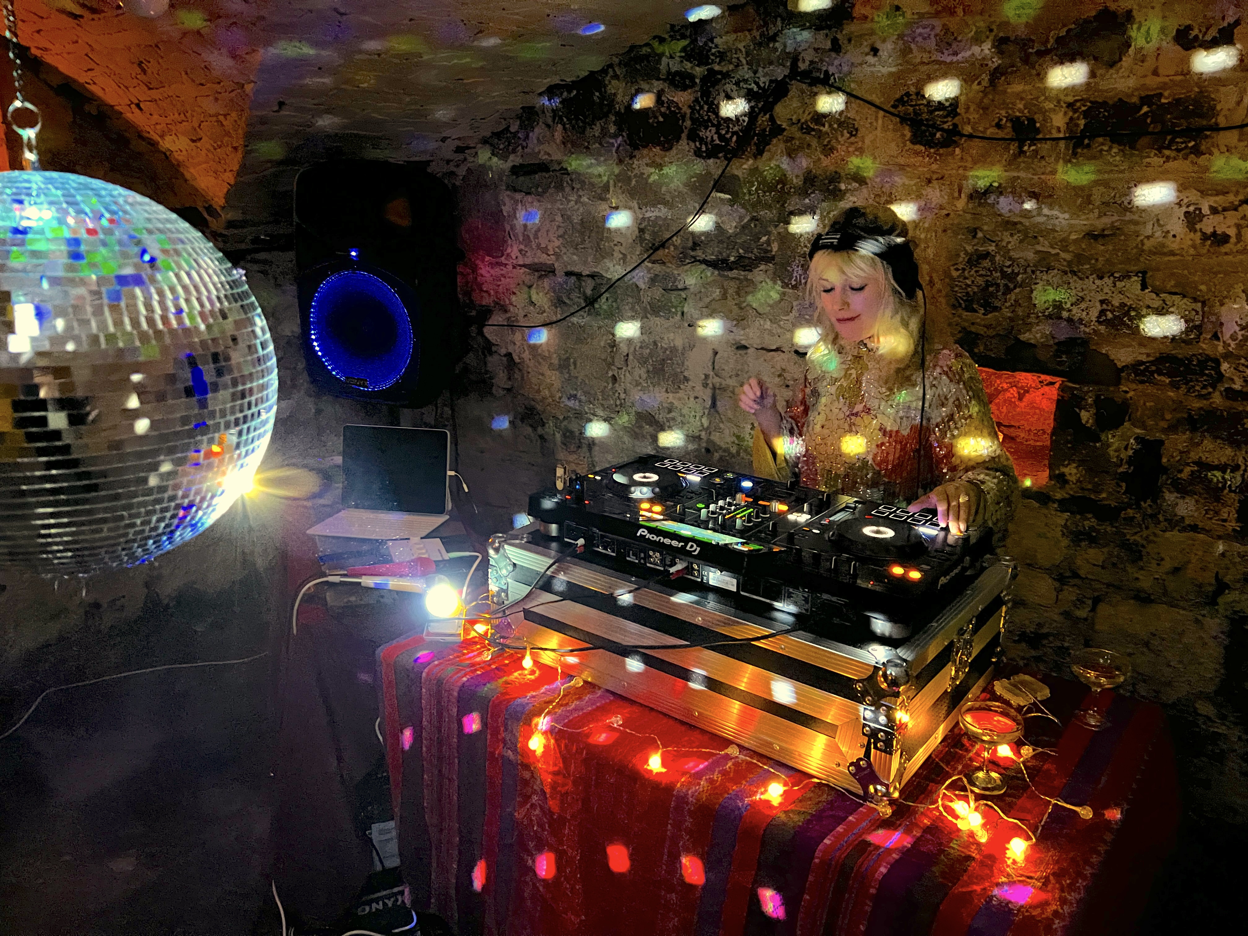 Cellar bar 3