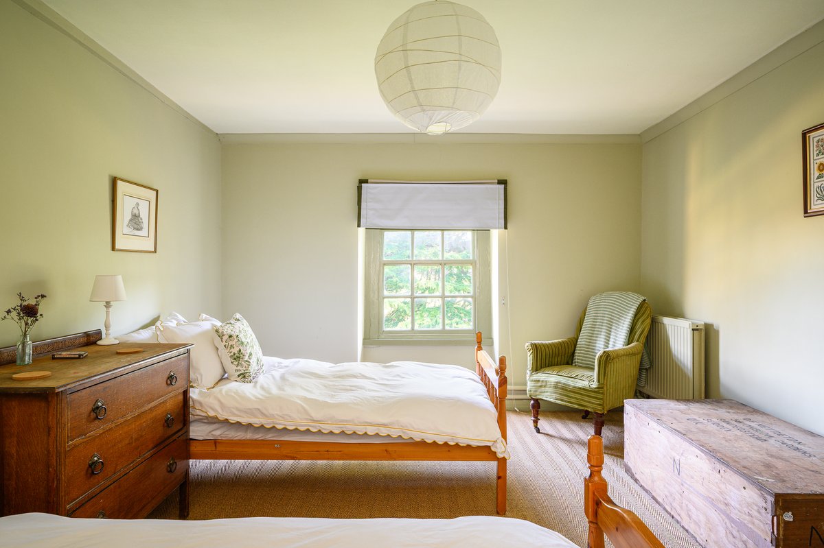 Twin beds in luxury holiday home for family gatherings